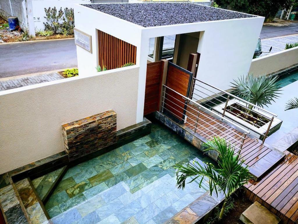 2 Bedroom Flat 15 Mins Walk From Flic En Flac Beach Ngoại thất bức ảnh