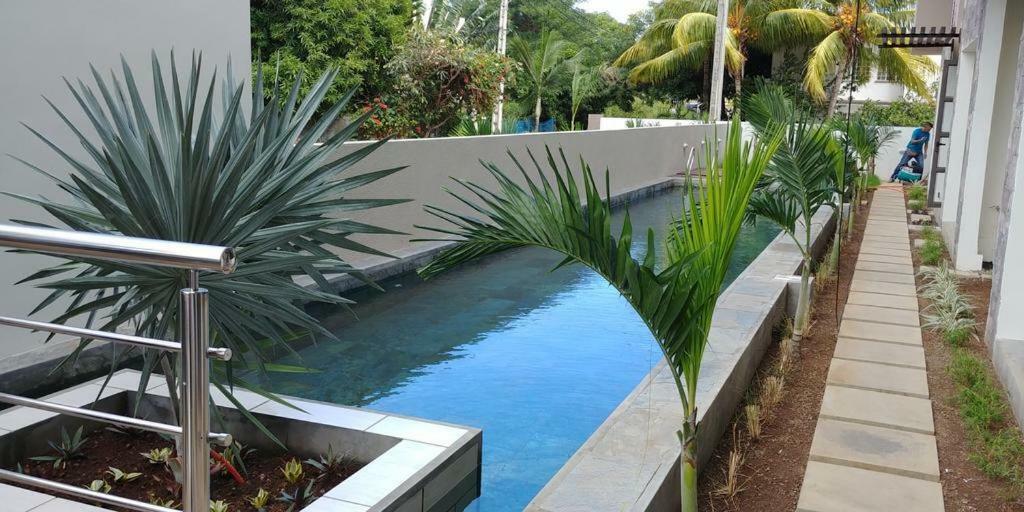 2 Bedroom Flat 15 Mins Walk From Flic En Flac Beach Ngoại thất bức ảnh