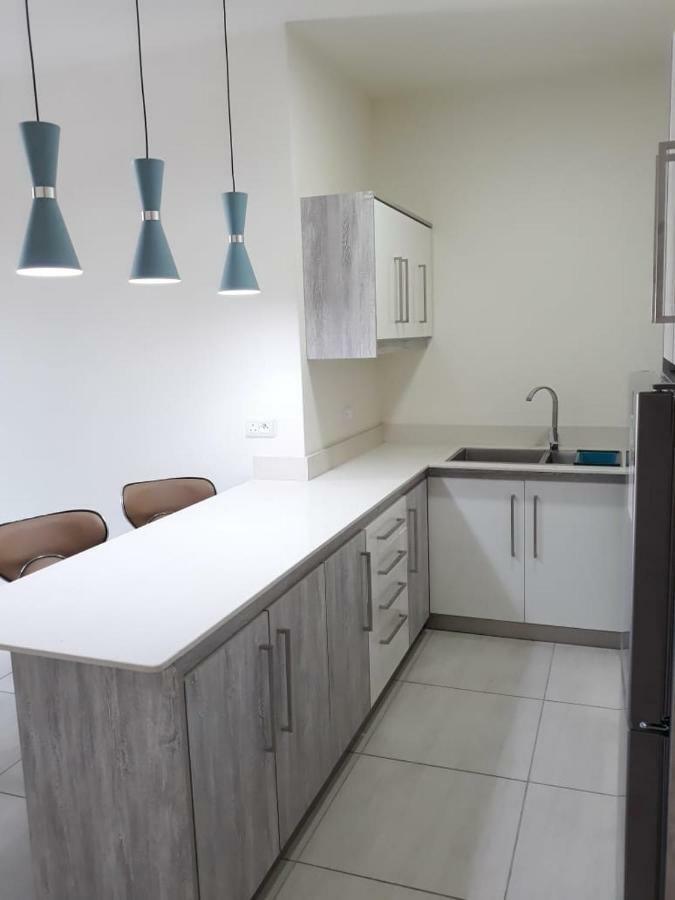 2 Bedroom Flat 15 Mins Walk From Flic En Flac Beach Ngoại thất bức ảnh