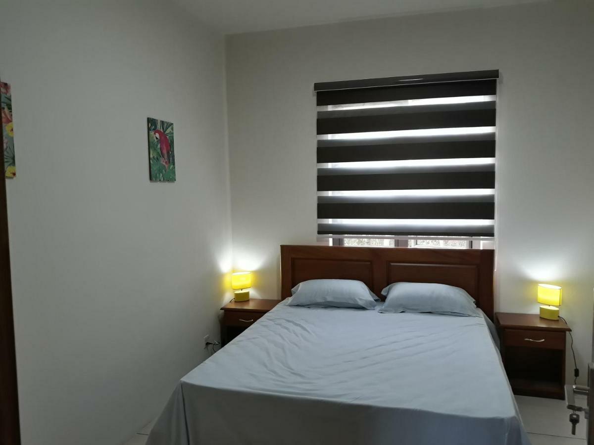 2 Bedroom Flat 15 Mins Walk From Flic En Flac Beach Ngoại thất bức ảnh