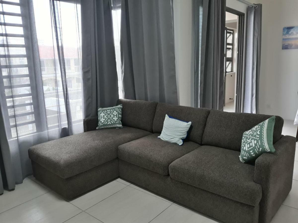 2 Bedroom Flat 15 Mins Walk From Flic En Flac Beach Ngoại thất bức ảnh