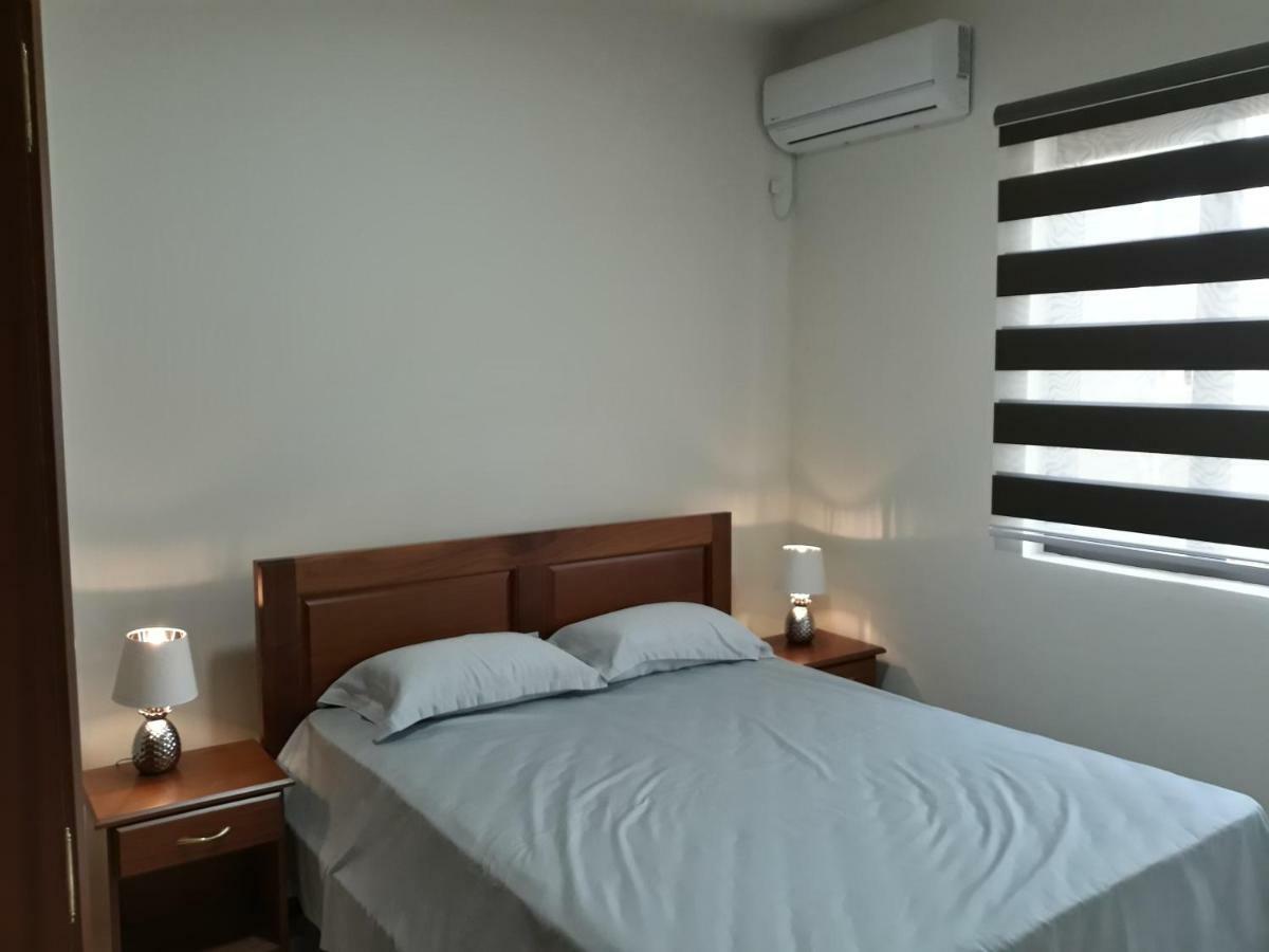 2 Bedroom Flat 15 Mins Walk From Flic En Flac Beach Ngoại thất bức ảnh